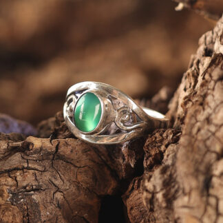 Green onyx ring